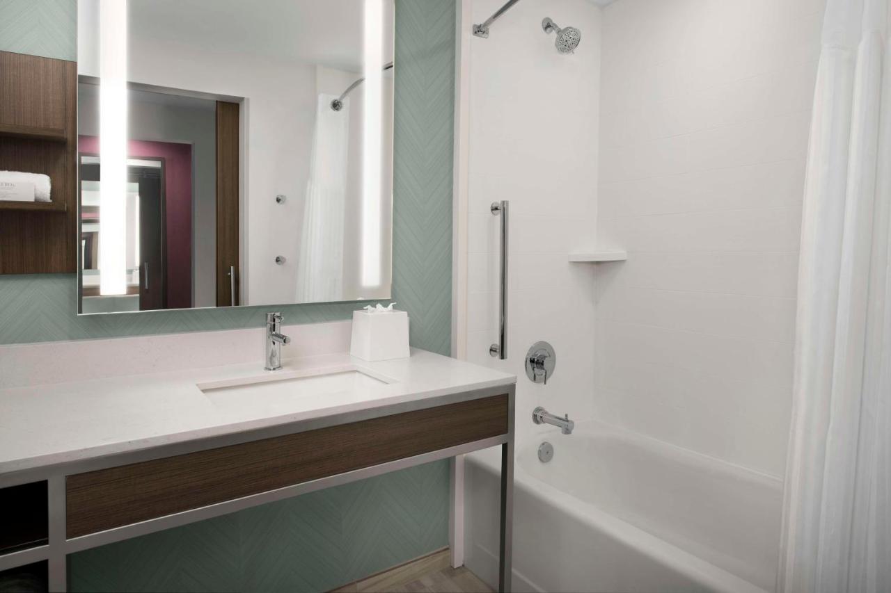 Hilton Garden Inn Pensacola Downtown Ngoại thất bức ảnh